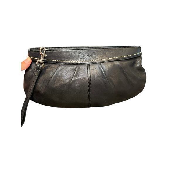 Coach‎ Soho Pleated Matted Black Leather Clutch Wristlet Handbag Purse F13734 - Picture 1 of 14